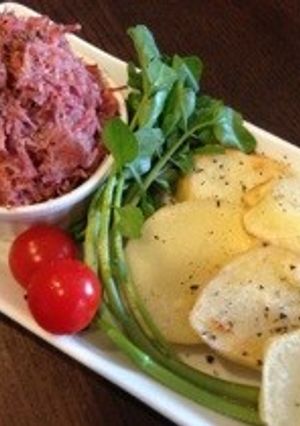 超簡単おつまみ！コンビーフポテト-レシピのメイン写真
