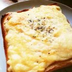 รูปของ □簡単・節約□朝食に♪チーズトースト