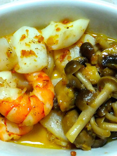 魚介ときのこのアヒージョ(にんにく油煮)-レシピのメイン写真