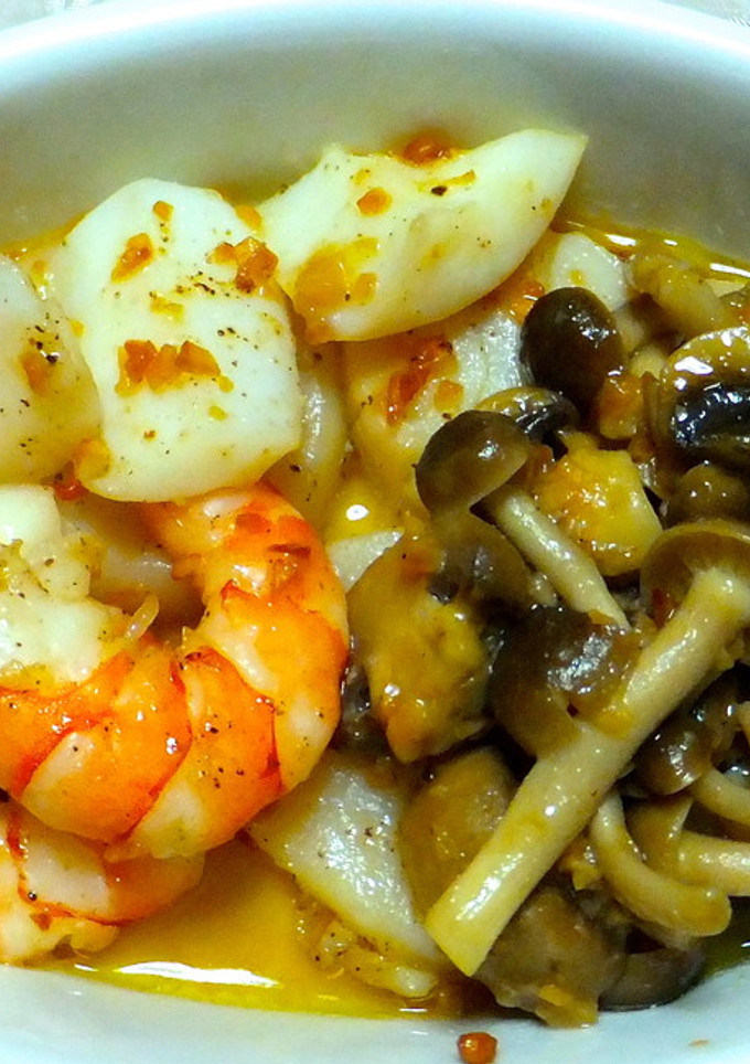 魚介ときのこのアヒージョ（にんにく油煮）-レシピのメイン写真
