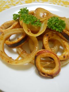 いかと玉葱のリング炒め☆カレー醤油味-レシピのメイン写真