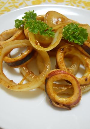 いかと玉葱のリング炒め☆カレー醤油味-レシピのメイン写真