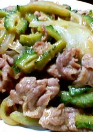 ゴーヤと豚肉のピリ辛味噌炒め-レシピのメイン写真