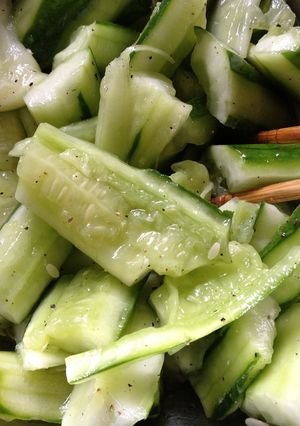 胡麻辣胡瓜-キュウリの辛い胡麻風味サラダ-レシピのメイン写真