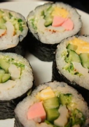 冷蔵庫整理♪太巻き【魚肉ソーセージ巻き】-レシピのメイン写真