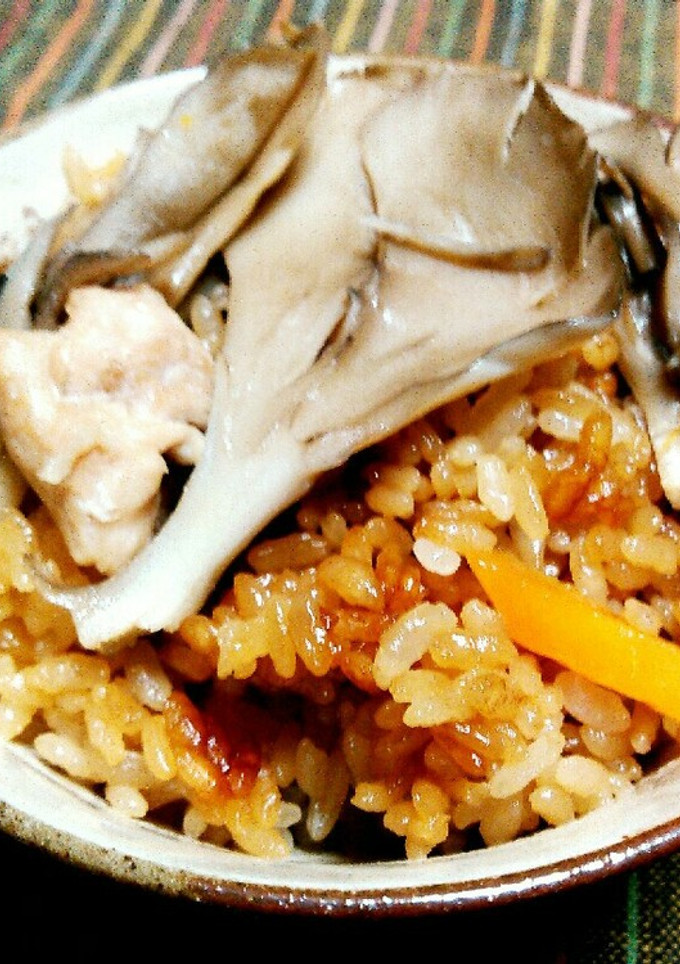 秋☺舞茸と鶏肉の炊き込みごはん-レシピのメイン写真