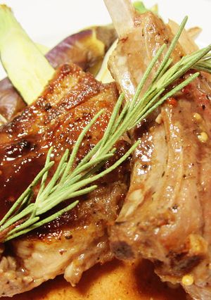 簡単焼くだけ！骨付き子羊ローズマリー焼き-レシピのメイン写真
