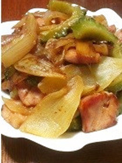 ゴーヤとベーコンの味噌炒め。-レシピのメイン写真