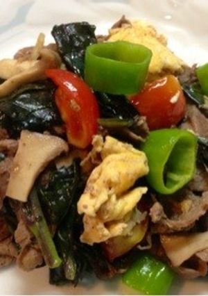 牛肉と金時草、卵、プチトマトの炒め物-レシピのメイン写真