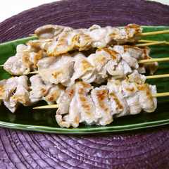 รูปของ 超シンプル！塩麹だけの豚の串焼き