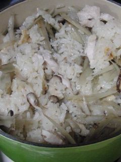 ルクルーゼで炊き込みご飯-レシピのメイン写真
