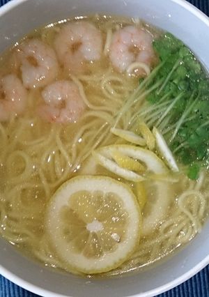 ラ王塩ラーメンのレモン（プチエス二風）-レシピのメイン写真