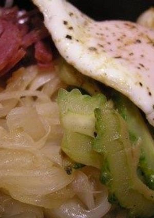 玉ねぎたっぷりゴーヤ丼-レシピのメイン写真