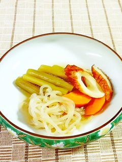 ふき・糸こんにゃくと竹輪の煮物♪-レシピのメイン写真