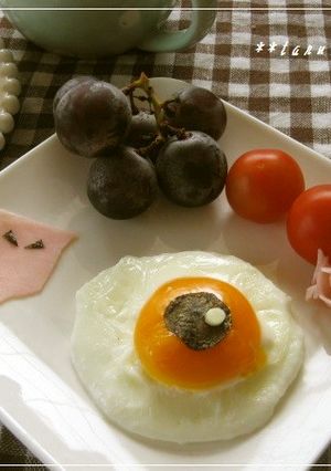 夏！レンジで*目玉おやじ*朝食ﾌﾟﾚｰﾄ-レシピのメイン写真