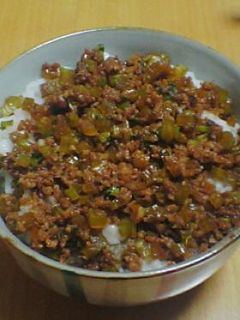 ◎大根の葉と鶏そぼろ丼-レシピのメイン写真