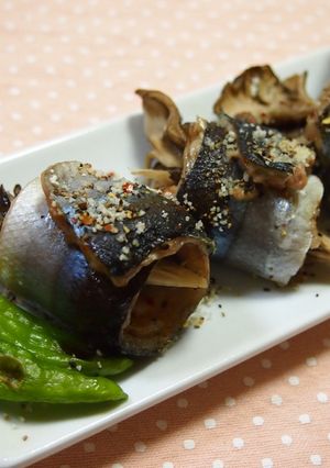 さんまの舞茸巻き☆彩りスパイス焼き-レシピのメイン写真