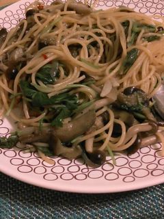 茄子としめじのニンニク醤油パスタ-レシピのメイン写真