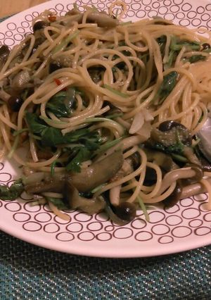 茄子としめじのニンニク醤油パスタ-レシピのメイン写真