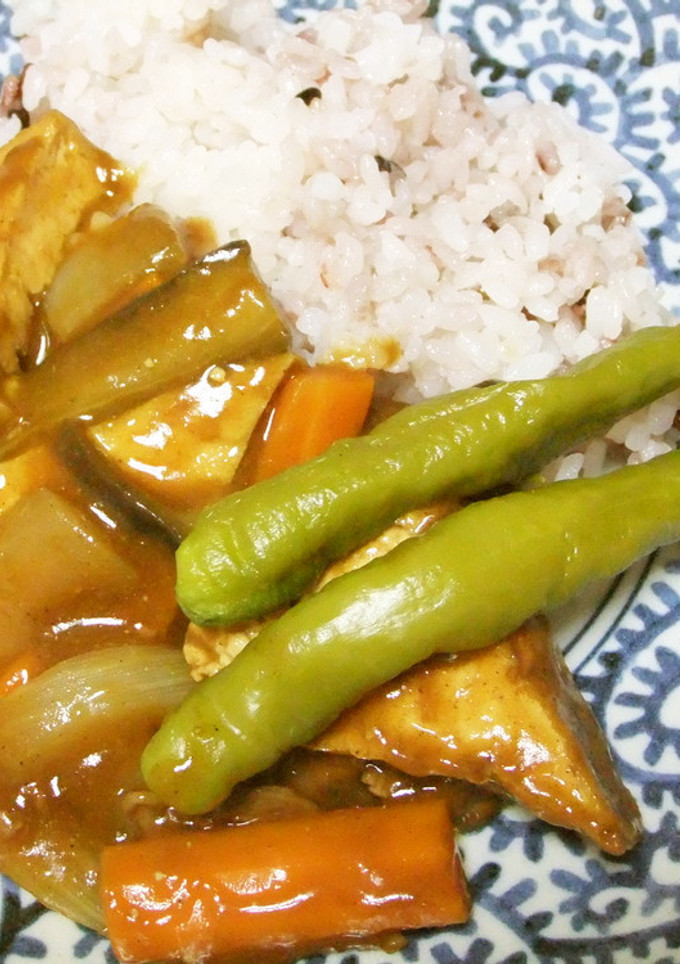簡単！厚揚げと野菜たっぷりヘルシーカレー-レシピのメイン写真
