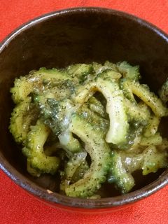 ほろ苦が病みつきに ゴーヤのごま味噌和え-レシピのメイン写真