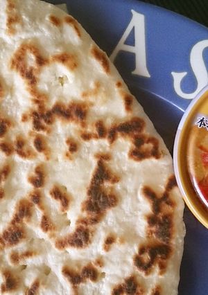 超簡単☆手作りナンとタイカレー缶-レシピのメイン写真