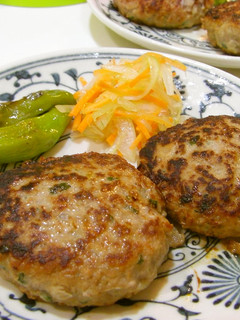 しそ入り♪れんこんハンバーグ~白みそ味~-レシピのメイン写真