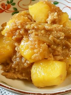 生姜風味♪簡単じゃが芋のそぼろ煮-レシピのメイン写真
