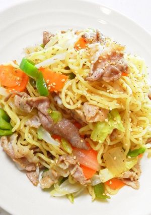 ランチ・夕食・夜食にも☆簡単塩焼きそば-レシピのメイン写真