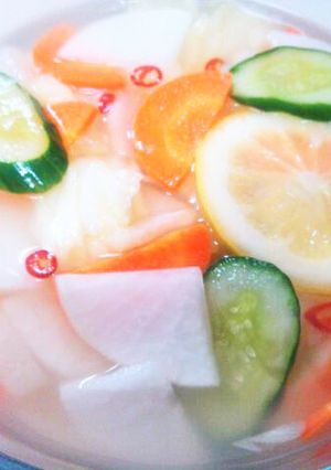 汁ごと味わう☆大根と梨の水キムチ-レシピのメイン写真