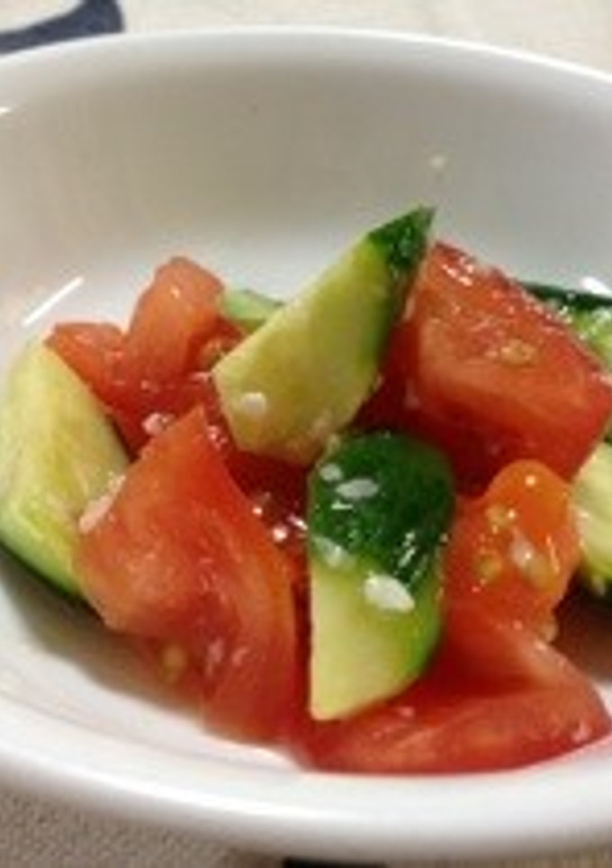 トマトときゅうりの“糀の酢”和え♪-レシピのメイン写真