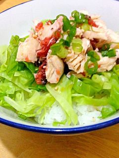 ポン酢でさっぱり♪鶏ささみの梅和え丼-レシピのメイン写真