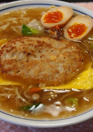 ハンバーグのせ♪餡かけラーメン-レシピのメイン写真