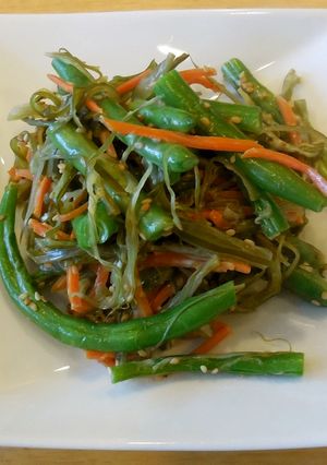 いんげんと茎わかめのマヨ胡麻和え-レシピのメイン写真