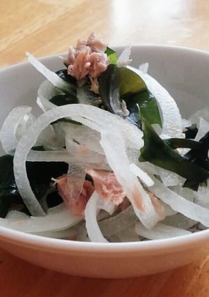 材料３つ♪ツナとわかめのオニオンサラダ☆-レシピのメイン写真