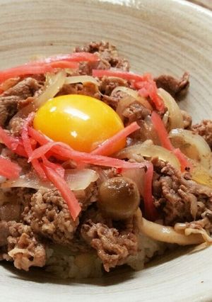 簡単☆つゆだくお月見牛丼♪-レシピのメイン写真