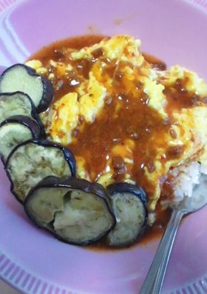 麻婆豆腐の素で超簡単☆麻婆たまご丼-レシピのメイン写真