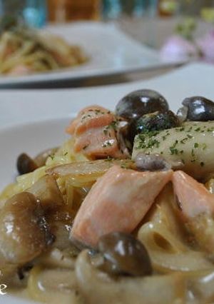 サーモンときのこのクリームパスタ-レシピのメイン写真