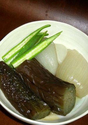 ナスとたまねぎのコンソメ煮浸し・冷製-レシピのメイン写真