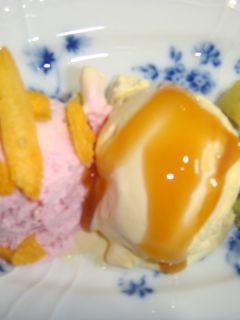 バニラとストロベリーのコラボアイス-レシピのメイン写真