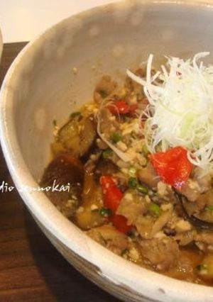 簡単健康レシピ☆茄子と豚肉の味噌豆腐炒め-レシピのメイン写真