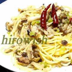 รูปของ パスタ☆塩鯖とシメジのペペロンチーノ