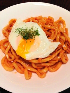3つの材料だけで簡単♪目玉焼きうどん-レシピのメイン写真