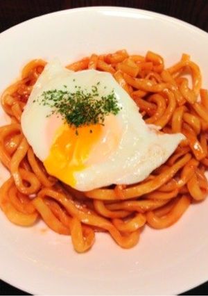 3つの材料だけで簡単♪目玉焼きうどん-レシピのメイン写真
