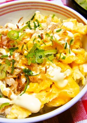 朝食や１人ランチに♪ツナタマ丼-レシピのメイン写真