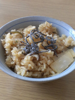 簡単!ずぼら学生の炊き込みご飯-レシピのメイン写真