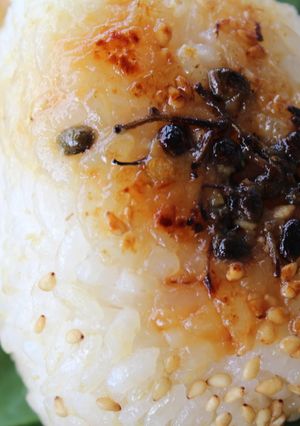 実山椒と味噌☆こんがり~♪焼きおにぎり-レシピのメイン写真