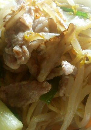 香味ペーストで簡単スパイシー塩焼きそば♪-レシピのメイン写真