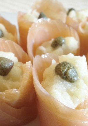 簡単！早い！ポテトのスモークサーモン巻き-レシピのメイン写真