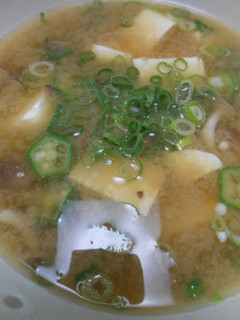 オクラと豆腐の味噌汁-レシピのメイン写真